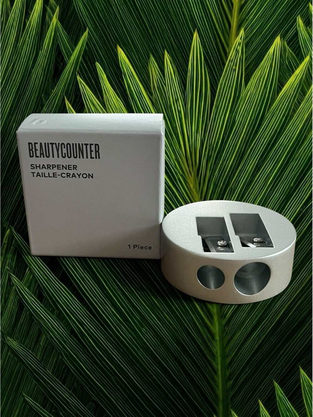 Beautycounter Lip/Eye Pencil Metal Sharpener Dual Hole Silver Brand New Quality